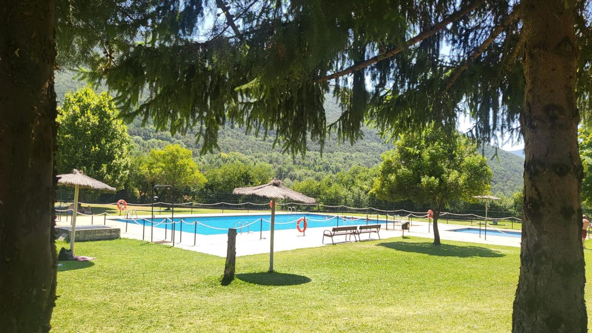Casa Rural Pirineo Aragones Pension Biescas  Buitenkant foto